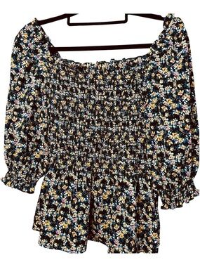 Women's Max Studio medium smocked top and with floral pattern/black background